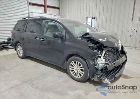 2012 Toyota Sienna Xle from USA, damaged, VIN 5TDYK3DC2CS179050